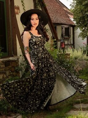 NWT La Femme En Noir "Novella" Cottage Witch Toile Maxi Dress XS